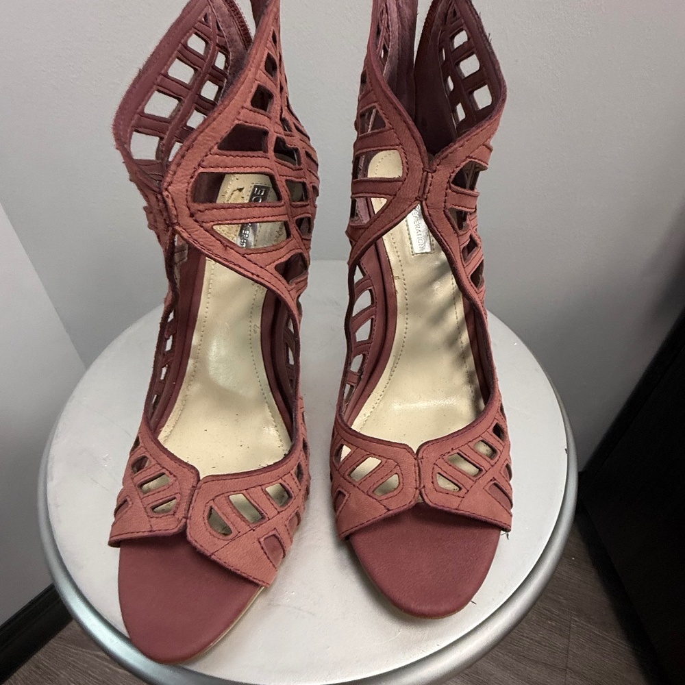 Strappy Muave Heels